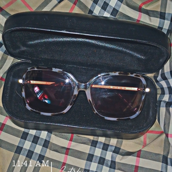 COACH SUNGLASSES AUTHENTIC - Picture 2 of 6